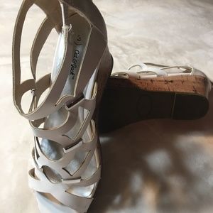 Cat and Jack Girls Sandals Size 3